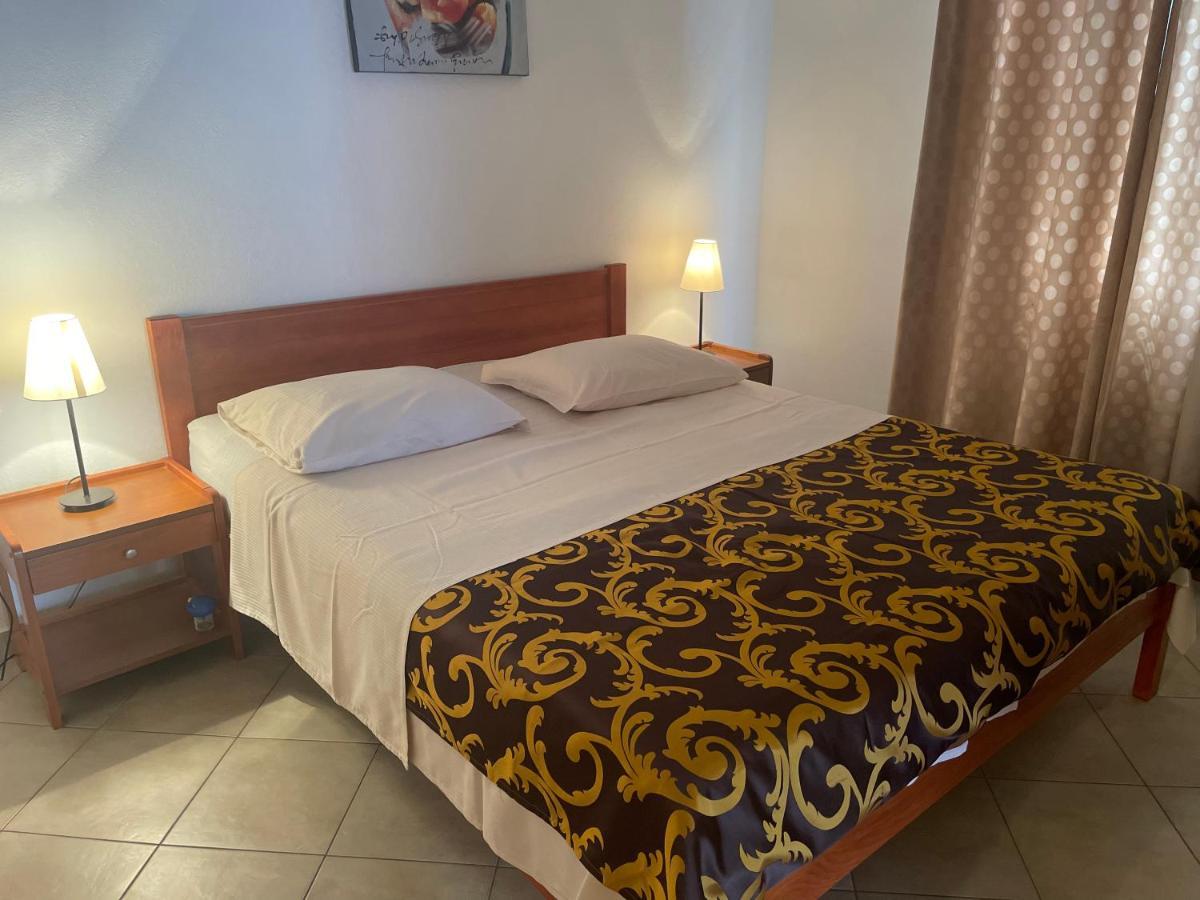 Apartments Iva باكوشتاني المظهر الخارجي الصورة