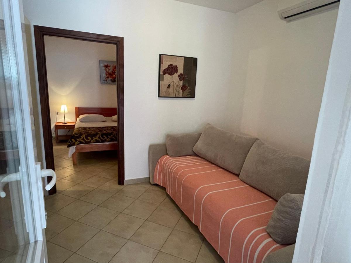 Apartments Iva باكوشتاني المظهر الخارجي الصورة