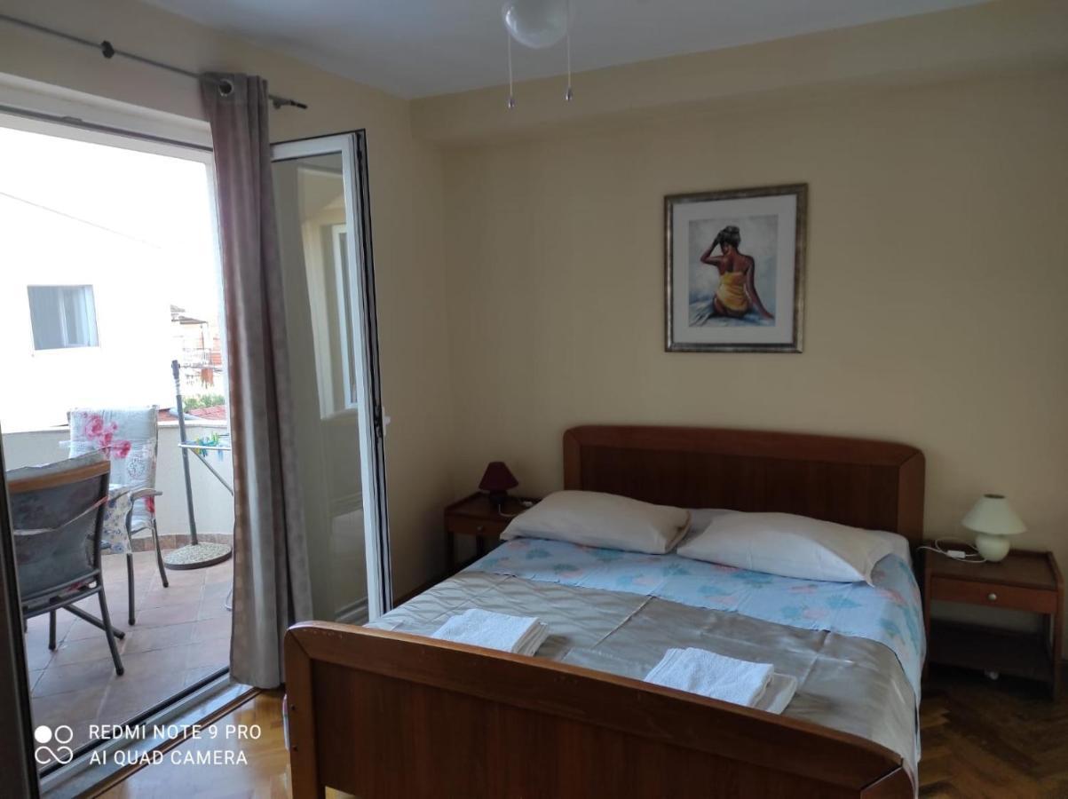 Apartments Iva باكوشتاني المظهر الخارجي الصورة