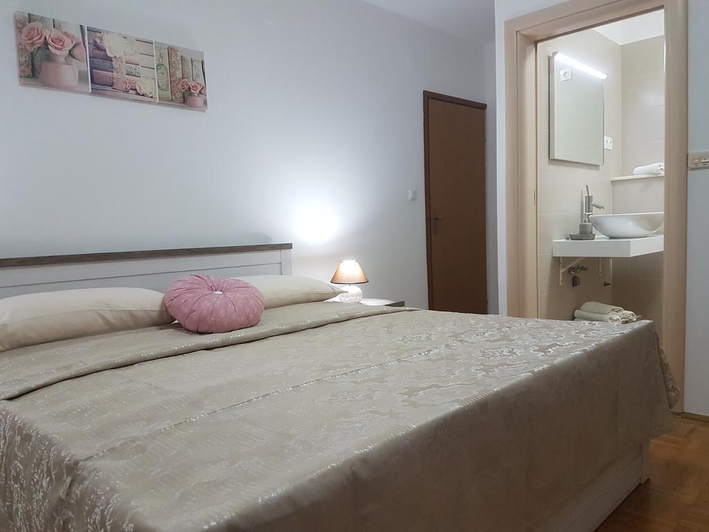 Apartments Iva باكوشتاني المظهر الخارجي الصورة