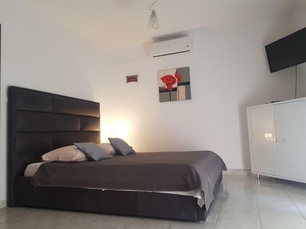Apartments Iva باكوشتاني المظهر الخارجي الصورة